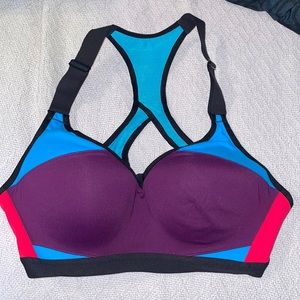 NWOT Victoria’s Sport bra!